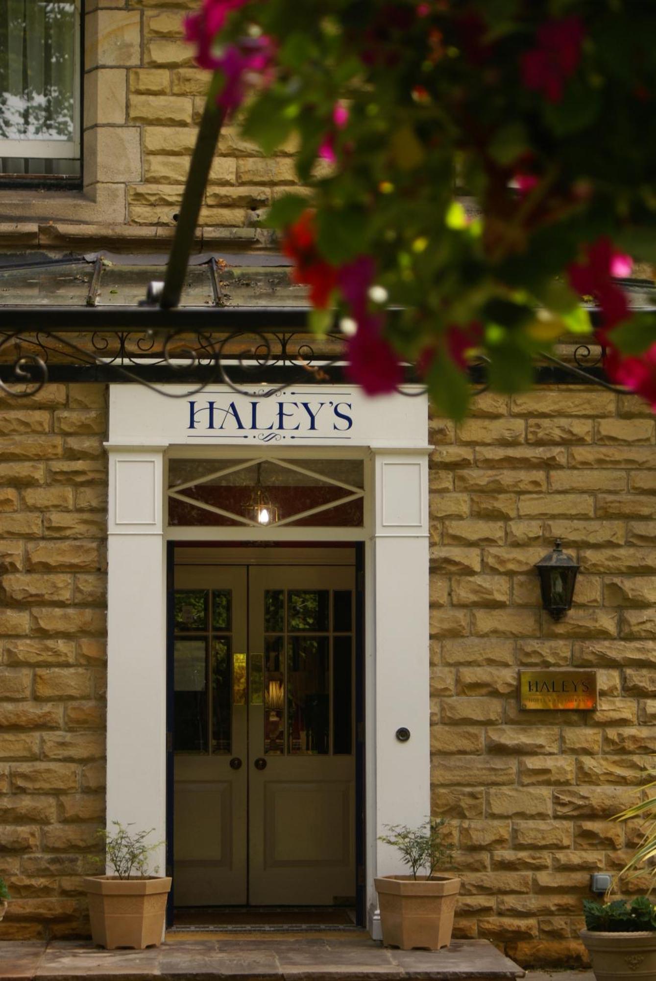 Haley'S Hotel Leeds  Bagian luar foto